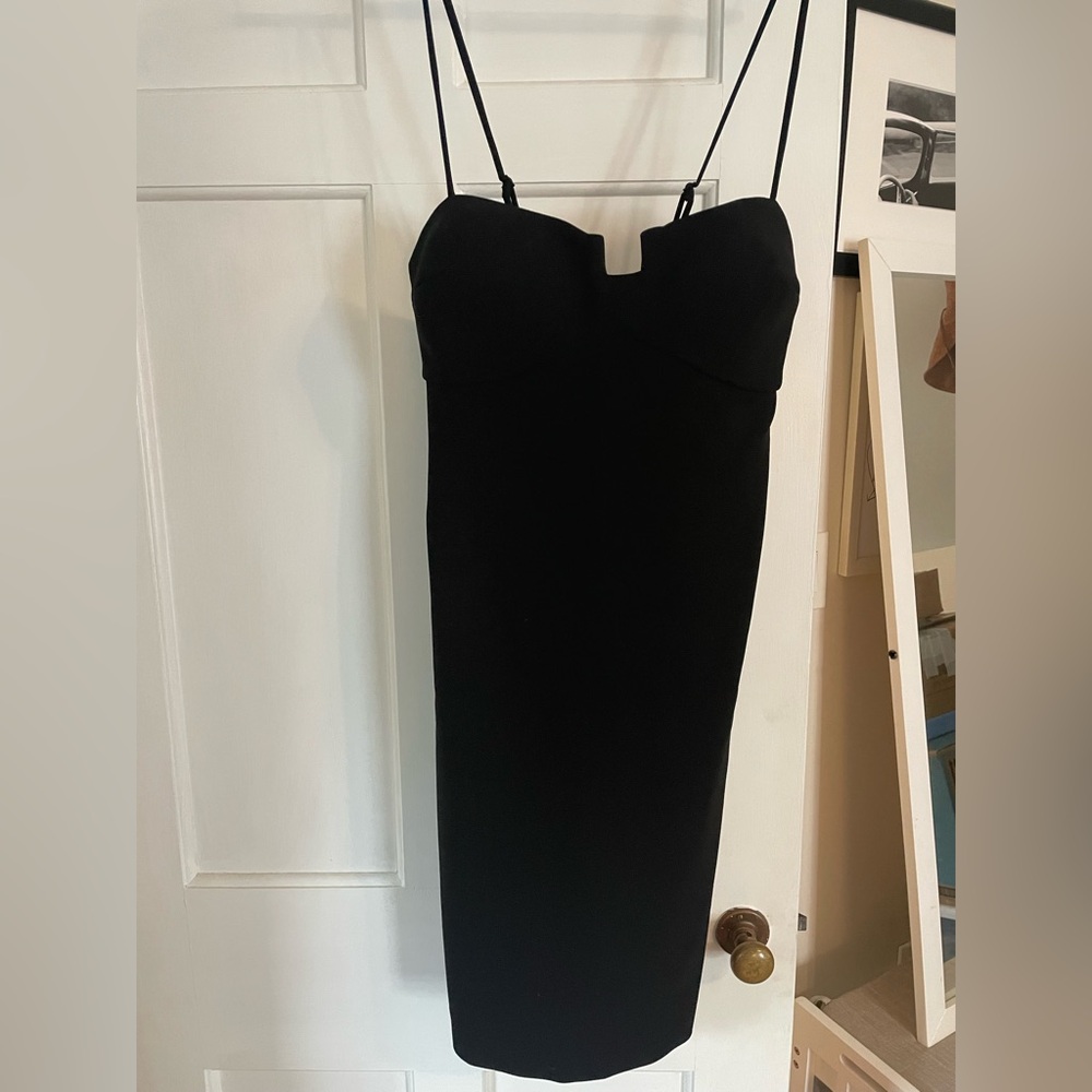 EUC KENDALL + KYLIE little black dress. Size M.